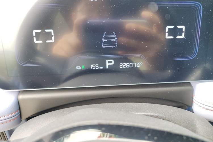 Used Geometry E Firefly 2022 401 km Linglong Tiger 5 Seats Odometer Close Up