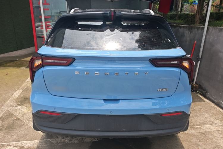 Used Geometry E Firefly 2022 401 km Linglong Tiger 4 Seats Rear