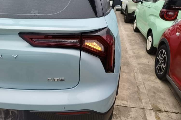 Used Geometry E Firefly 2022 401 km Linglong Tiger 4 Seats Right Rear Taillight