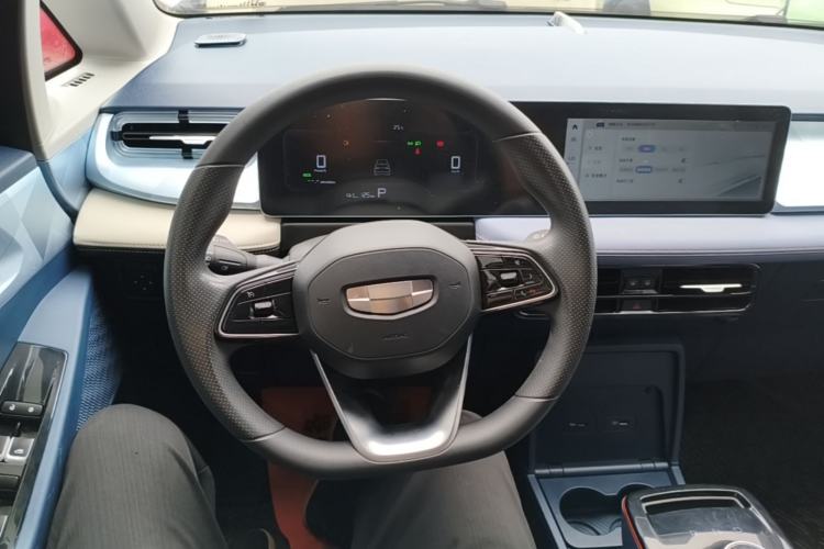 Used Geometry E Firefly 2022 401 km Linglong Tiger 4 Seats Steering Wheel