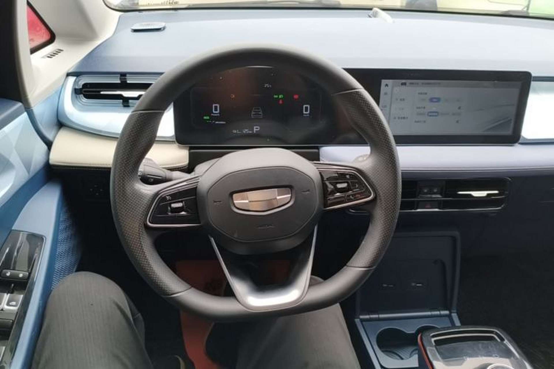Used Geometry E Firefly 2022 401 km Linglong Tiger 4 Seats Steering Wheel