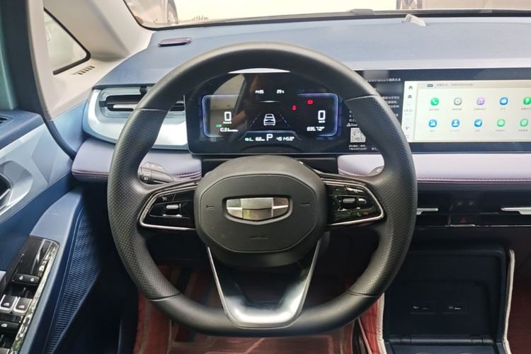 Used Geometry E Firefly 2022 401 km Linglong Tiger 4 Seats Steering Wheel