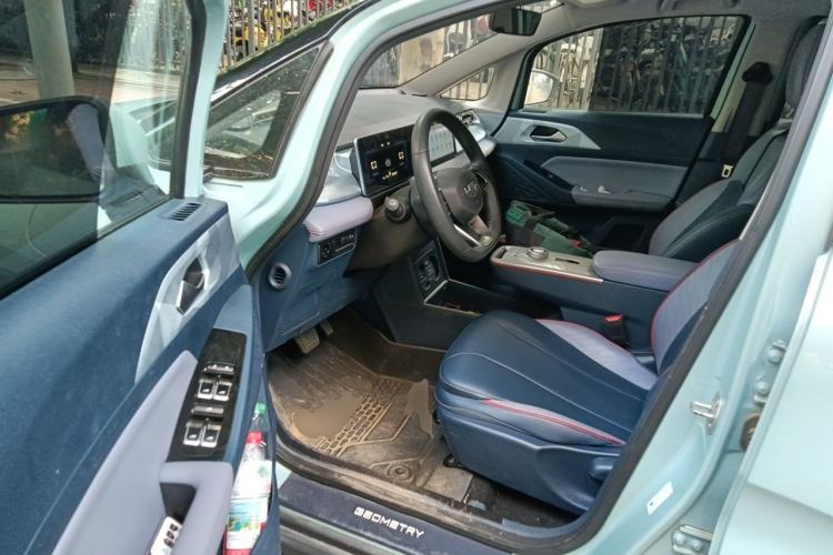 Used Geometry E Firefly 2022 401 km Linglong Tiger 4 Seats Driver Seat