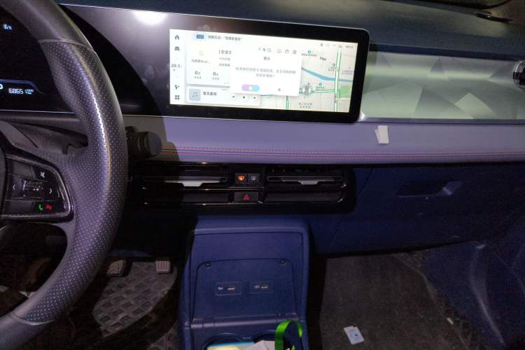 Used Geometry E Firefly 2022 401 km Linglong Tiger 4 Seats Audio And AC Panel