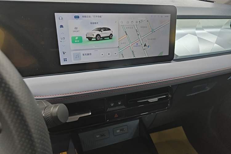 Used Geometry E Firefly 2022 320KM Cute Tiger 4-Seater Audio And AC Panel