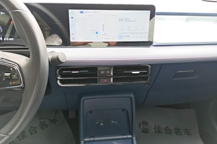 Used Geometry E Firefly 2022 401 km Linglong Tiger 4 Seats Audio And AC Panel