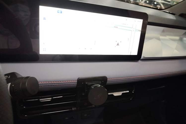 Used Geometry E Firefly 2022 320KM Cute Tiger 4-Seater Audio And AC Panel
