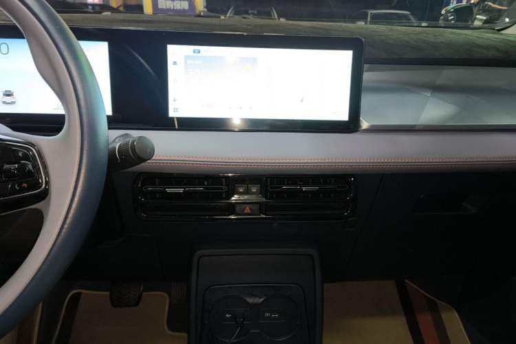 Used Geometry E Firefly 2022 401KM Lightning Tiger 4-Seater Audio And AC Panel