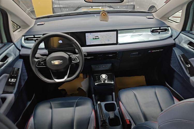 Used Geometry E Firefly 2022 320KM Cute Tiger 4-Seater Center Console