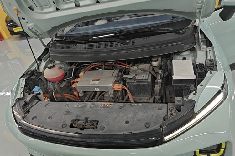 Used Geometry E Firefly 2022 320KM Cute Tiger 4-Seater Engine Bay