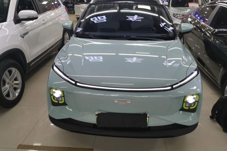 Used Geometry E Firefly 2022 401KM Lightning Tiger 4-Seater Exterior 1