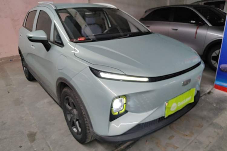 Used Geometry E Firefly 2022 320KM Cute Tiger 4-Seater Front Right 45 Deg