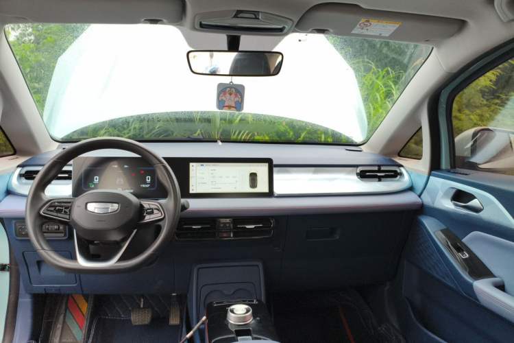 Used Geometry E Firefly 2022 401KM Lightning Tiger 5-Seater Headliner