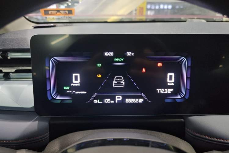 Used Geometry E Firefly 2022 401 km Linglong Tiger 4 Seats Instrument Cluster