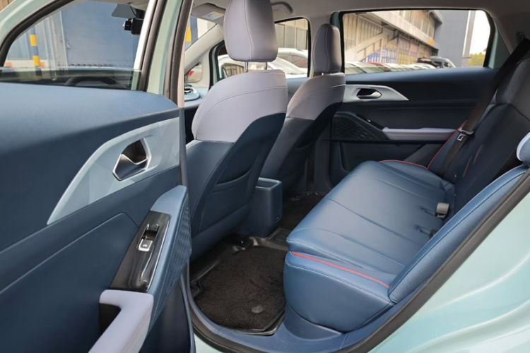 Used Geometry E Firefly 2022 320KM Cute Tiger 4-Seater Interior 10