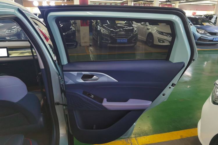 Used Geometry E Firefly 2022 320KM Cute Tiger 4-Seater Interior 5