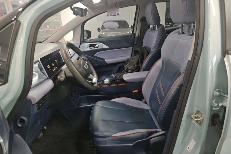 Used Geometry E Firefly 2022 401 km Linglong Tiger 4 Seats Left Front Seat