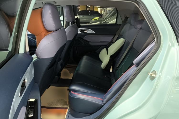 Used Geometry E Firefly 2022 401KM Lightning Tiger 4-Seater Left Rear Seat