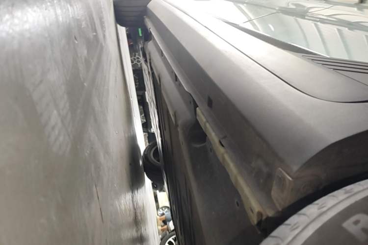 Used Geometry E Firefly 2022 401 km Linglong Tiger 5 Seats Left Side Sill