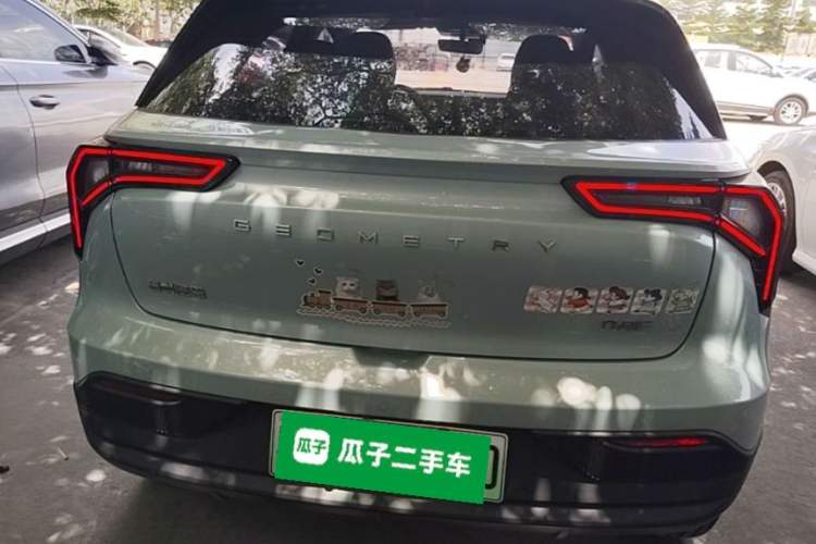 Used Geometry E Firefly 2022 401 km Linglong Tiger 4 Seats Rear