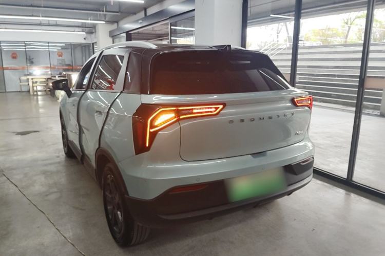 Used Geometry E Firefly 2022 401 km Linglong Tiger 4 Seats Rear Left 45 Deg