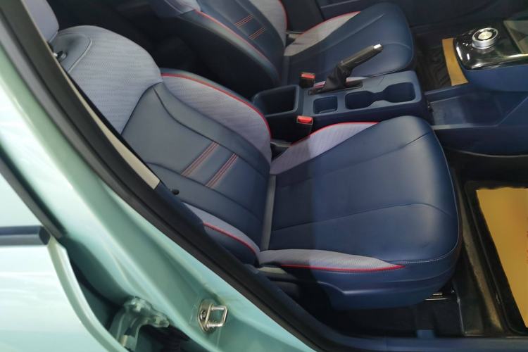 Used Geometry E Firefly 2022 320KM Cute Tiger 4-Seater Right Front Seat