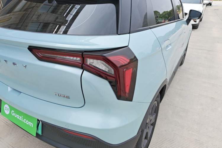 Used Geometry E Firefly 2022 401 km Linglong Tiger 4 Seats Right Rear Taillight