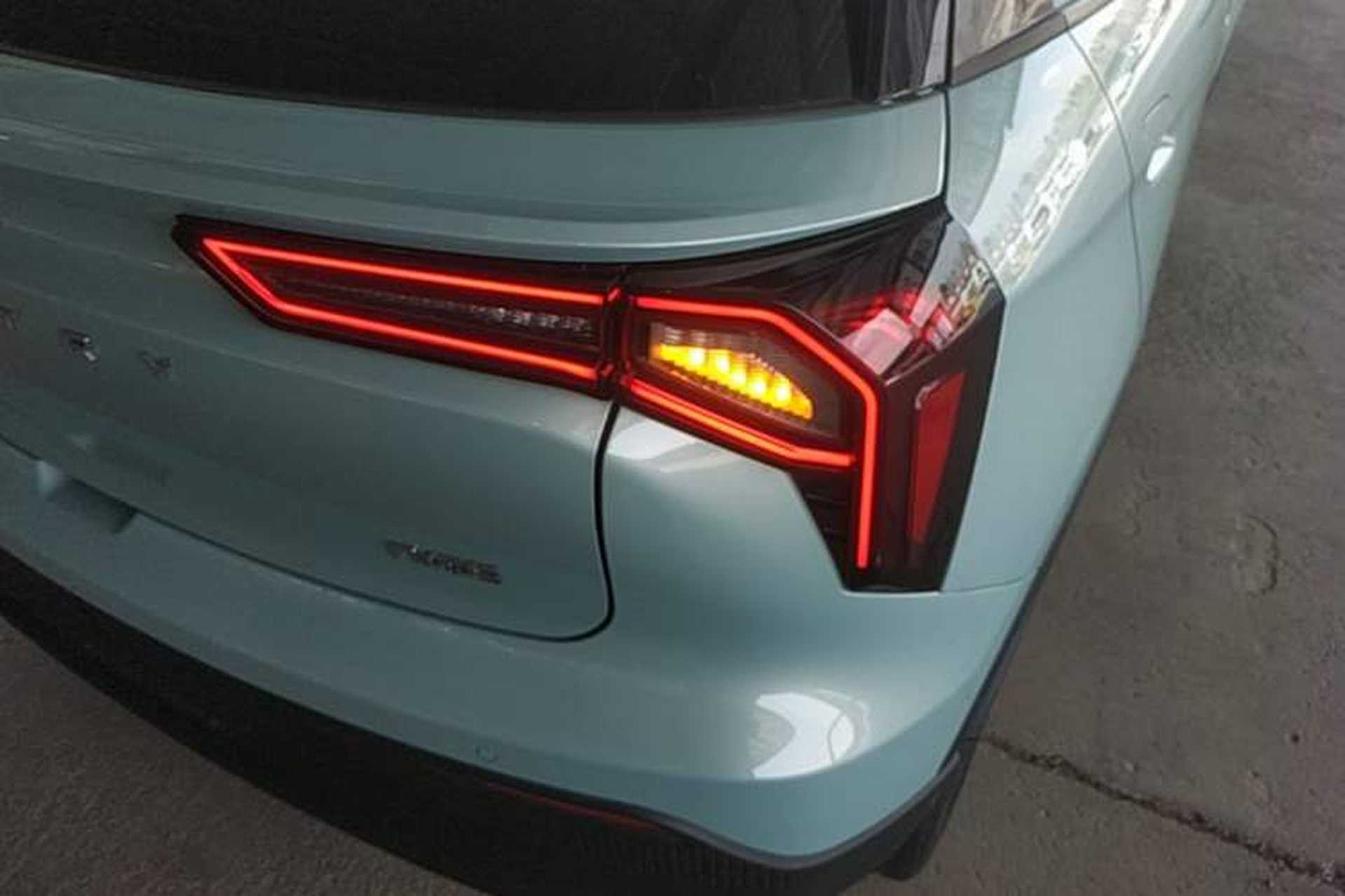 Used Geometry E Firefly 2022 401 km Linglong Tiger 4 Seats Right Rear Taillight