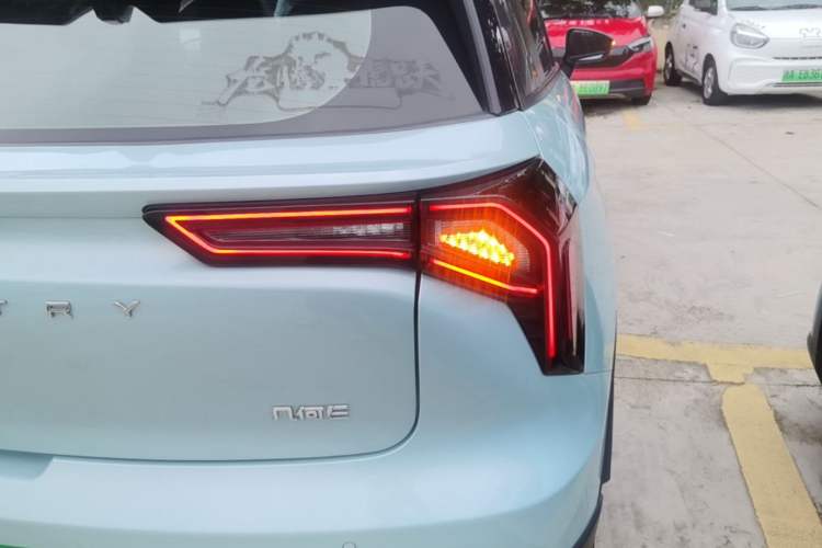 Used Geometry E Firefly 2022 401 km Linglong Tiger 4 Seats Right Rear Taillight