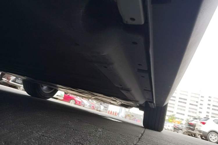 Used Geometry E Firefly 2022 401 km Linglong Tiger 4 Seats Right Side Sill
