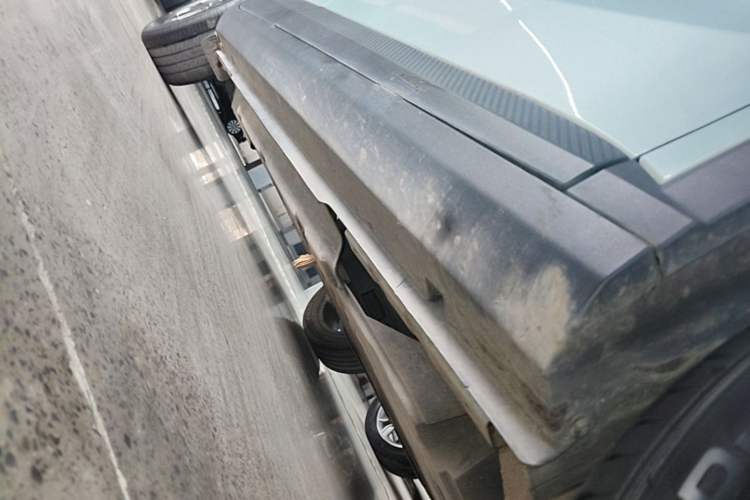 Used Geometry E Firefly 2022 401 km Linglong Tiger 4 Seats Right Side Sill
