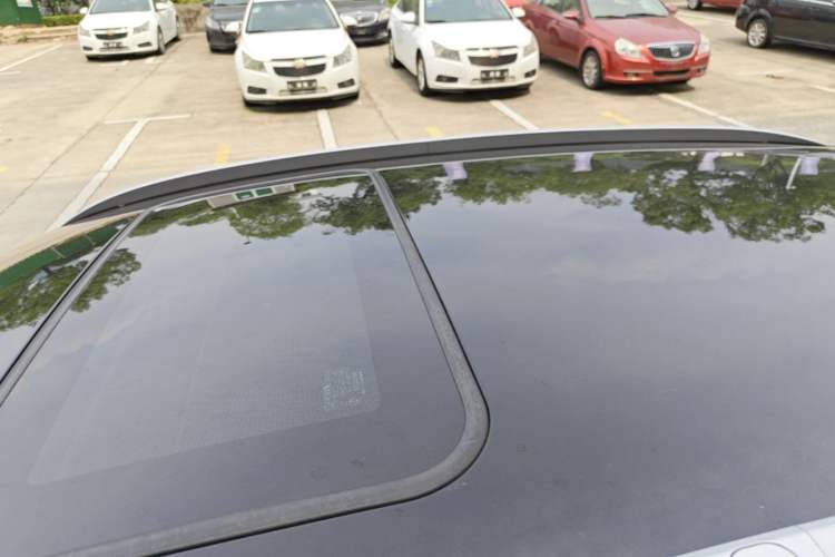 Used Geometry E Firefly 2022 401 km Linglong Tiger 4 Seats Roof