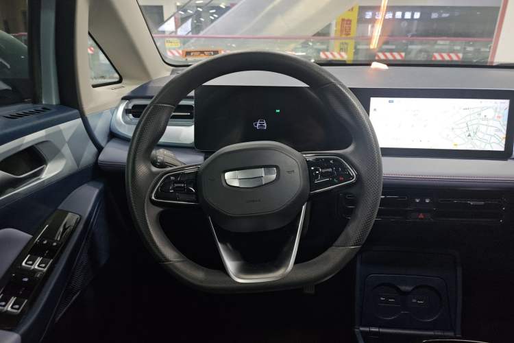 Used Geometry E Firefly 2022 401 km Linglong Tiger 4 Seats Steering Wheel