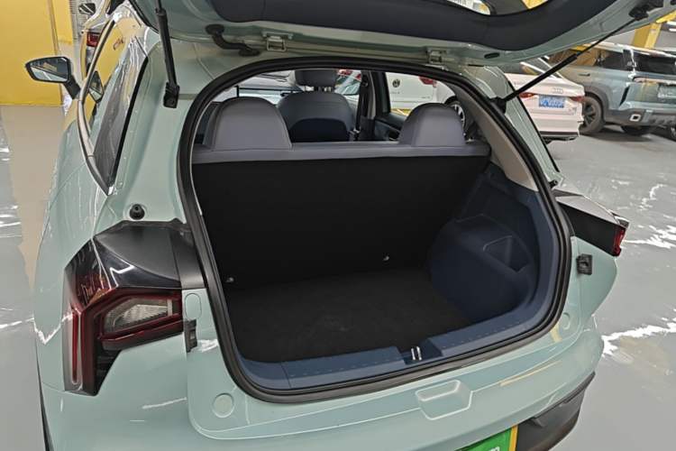 Used Geometry E Firefly 2022 320KM Cute Tiger 4-Seater Trunk