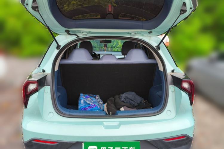 Used Geometry E Firefly 2022 401KM Lightning Tiger 5-Seater Trunk