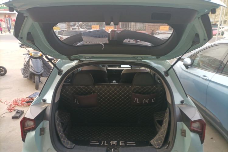 Used Geometry E Firefly 2022 401 km Linglong Tiger 4 Seats Trunk