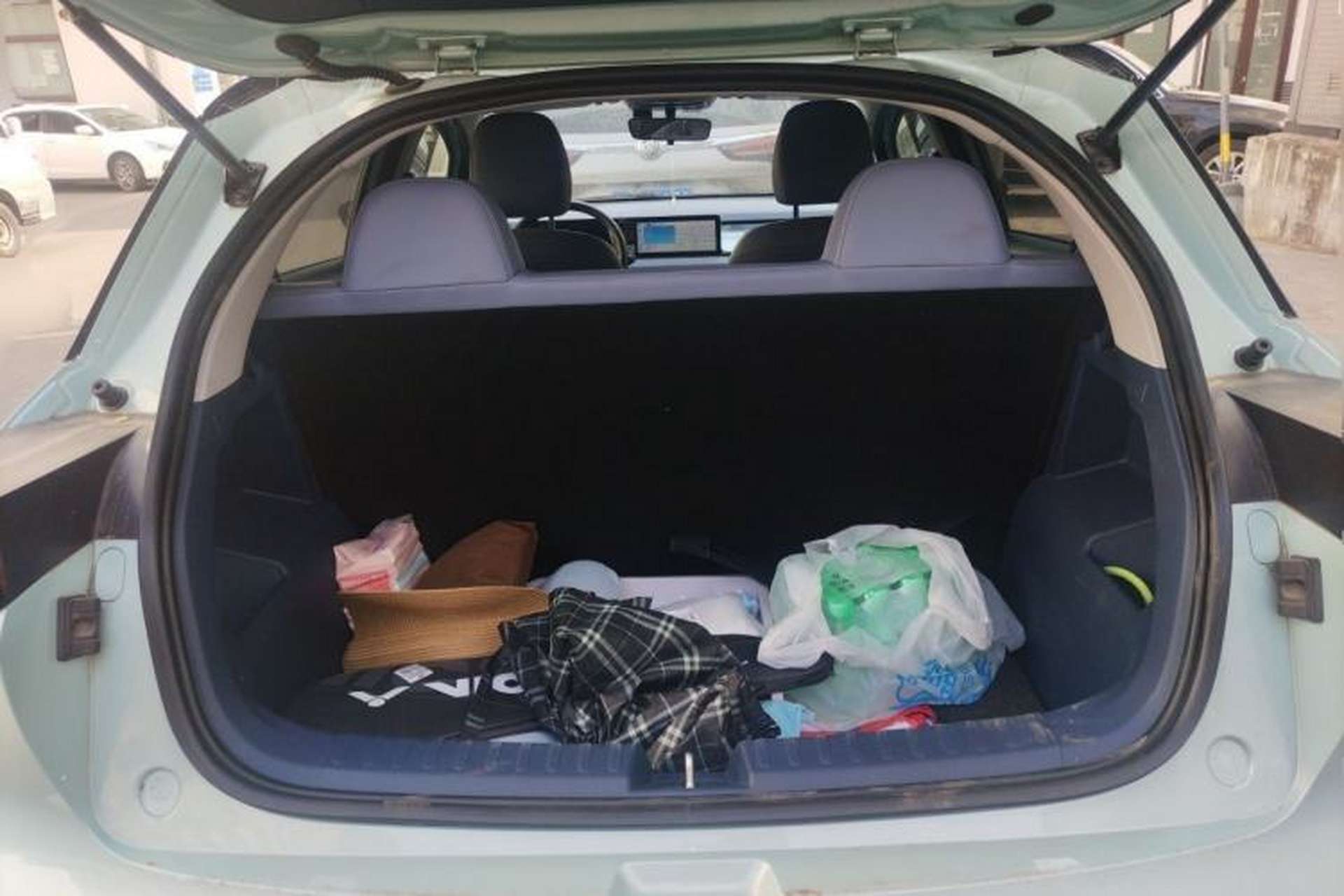 Used Geometry E Firefly 2022 401 km Linglong Tiger 4 Seats Trunk