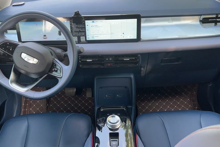 Used Geometry E Firefly 2022 401KM Lightning Tiger 4-Seater Interior 5