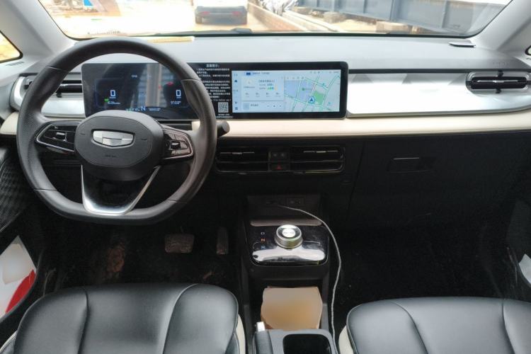Used Geometry E Firefly 2022 320KM Cute Tiger 4-Seater Center Console