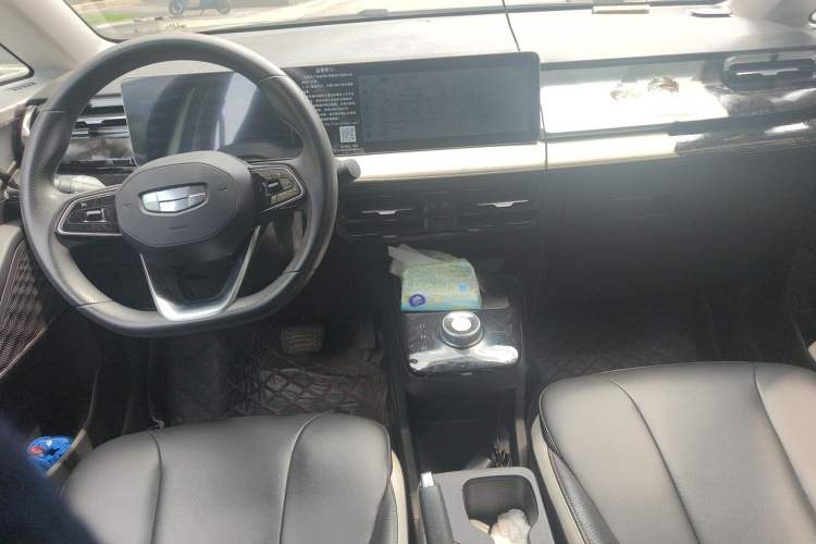 Used Geometry E Firefly 2022 320KM Cute Tiger 4-Seater Center Console
