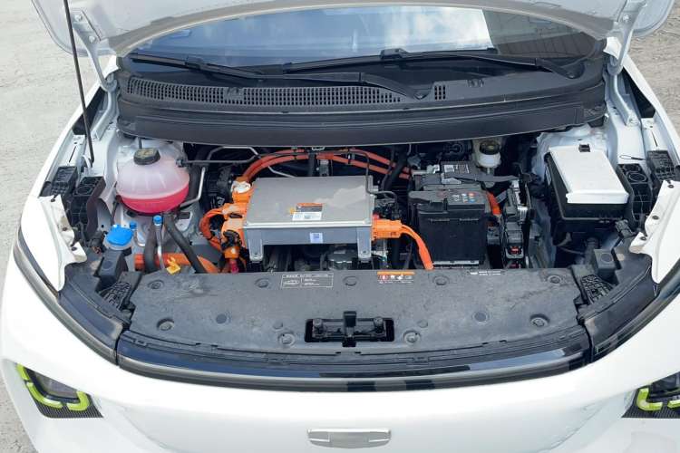 Used Geometry E Firefly 2022 401 km Linglong Tiger 4 Seats Engine Bay