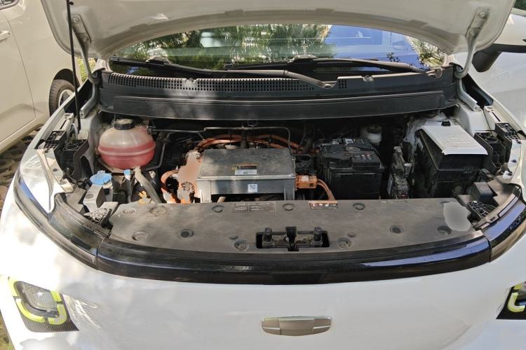 Used Geometry E Firefly 2022 320KM Cute Tiger 4-Seater Engine Bay