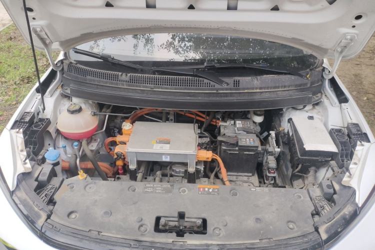 Used Geometry E Firefly 2022 401 km Linglong Tiger 4 Seats Engine Bay
