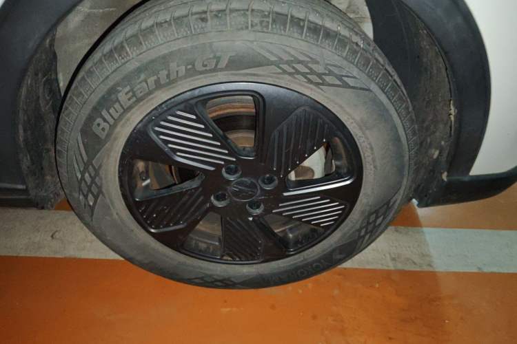 Used Geometry E Firefly 2022 401KM Lightning Tiger 4-Seater Exterior 7