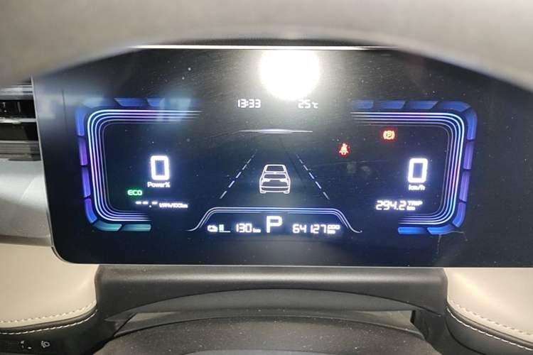 Used Geometry E Firefly 2022 401 km Linglong Tiger 4 Seats Instrument Cluster