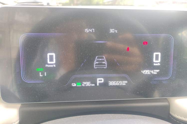 Used Geometry E Firefly 2022 401 km Linglong Tiger 4 Seats Instrument Cluster