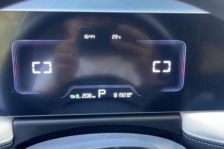 Used Geometry E Firefly 2022 401 km Linglong Tiger 4 Seats Instrument Cluster