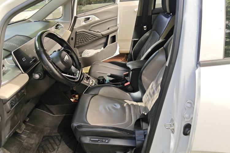Used Geometry E Firefly 2022 320KM Cute Tiger 4-Seater Left Front Seat