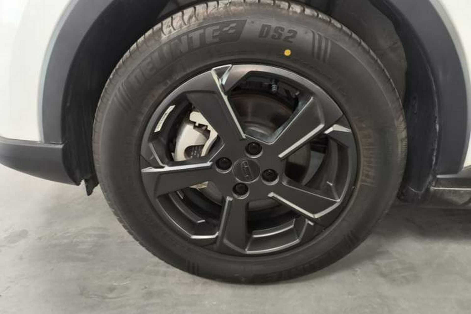 Used Geometry E Firefly 2022 320KM Cute Tiger 4-Seater Left Front Wheel Hub