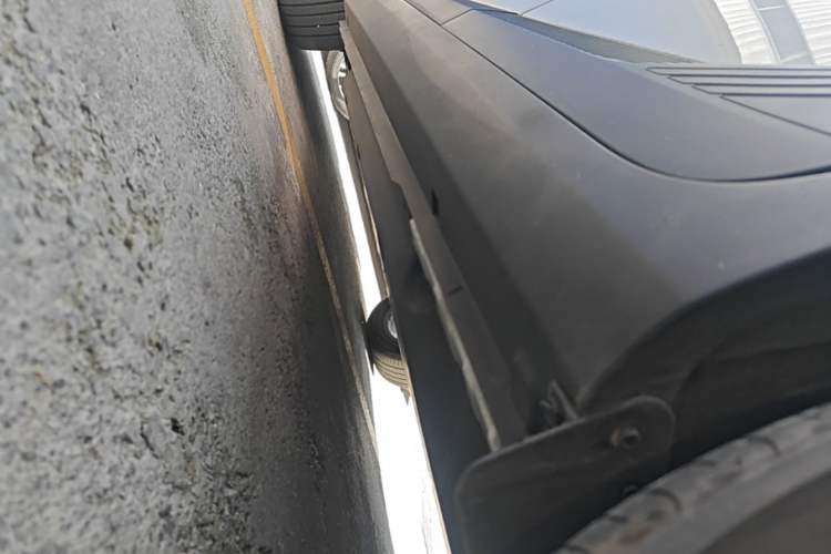 Used Geometry E Firefly 2022 401 km Linglong Tiger 4 Seats Left Side Sill